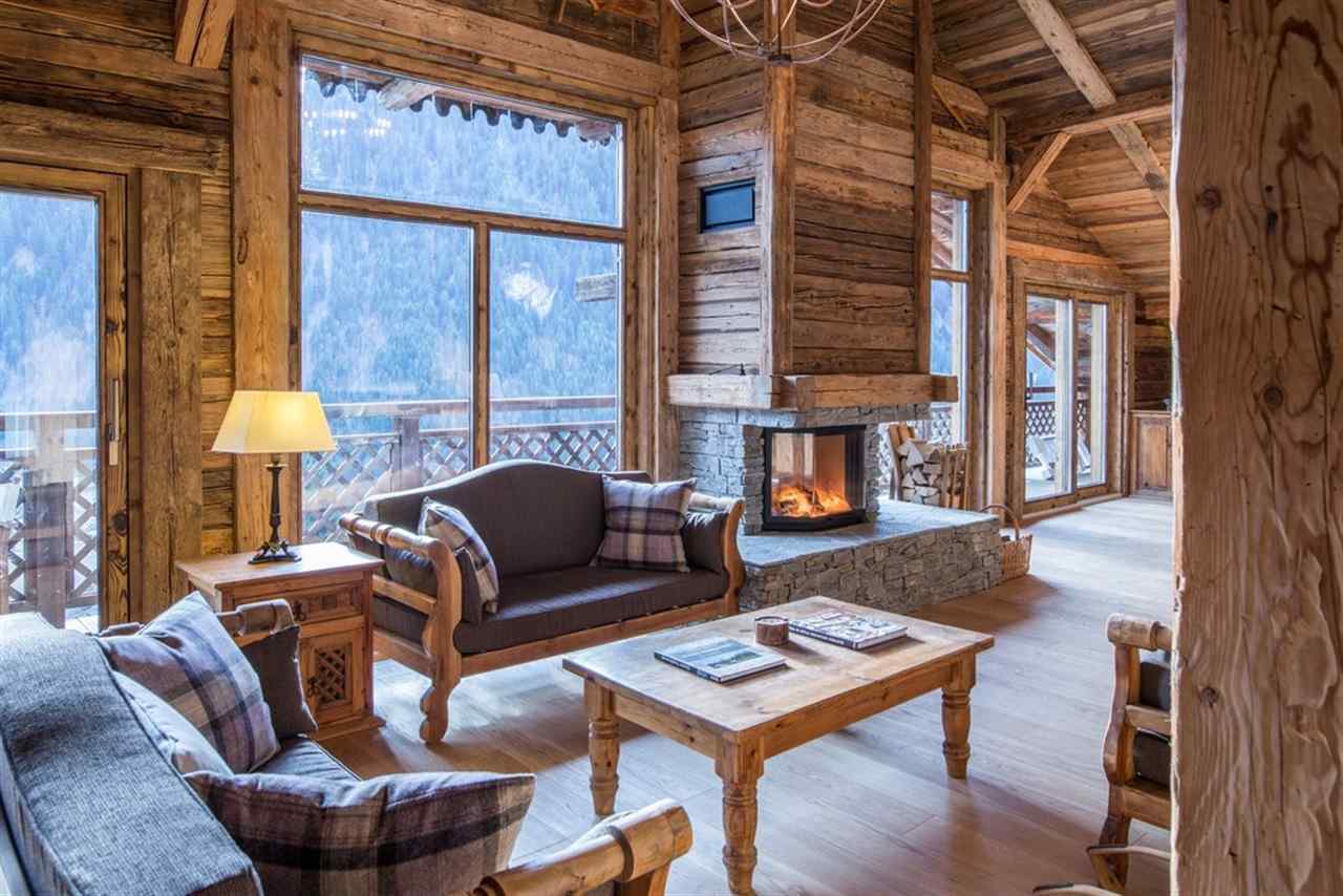 resized-2349823-Fireplace-first floor sofas-Pro-Dec16.jpg